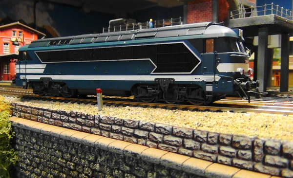 ROCO 72724 HO - Locomotive A1A A1A 68000 ep V SNCF (68071) - Roco