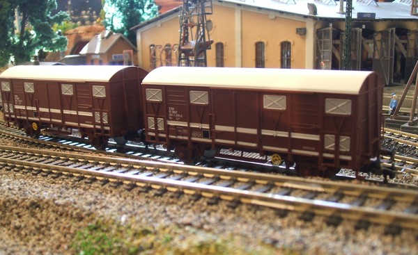 Wagon Couvert Court ELECTROTREN - Aquitaine Express N°1812 - Échelle HO - Neuf