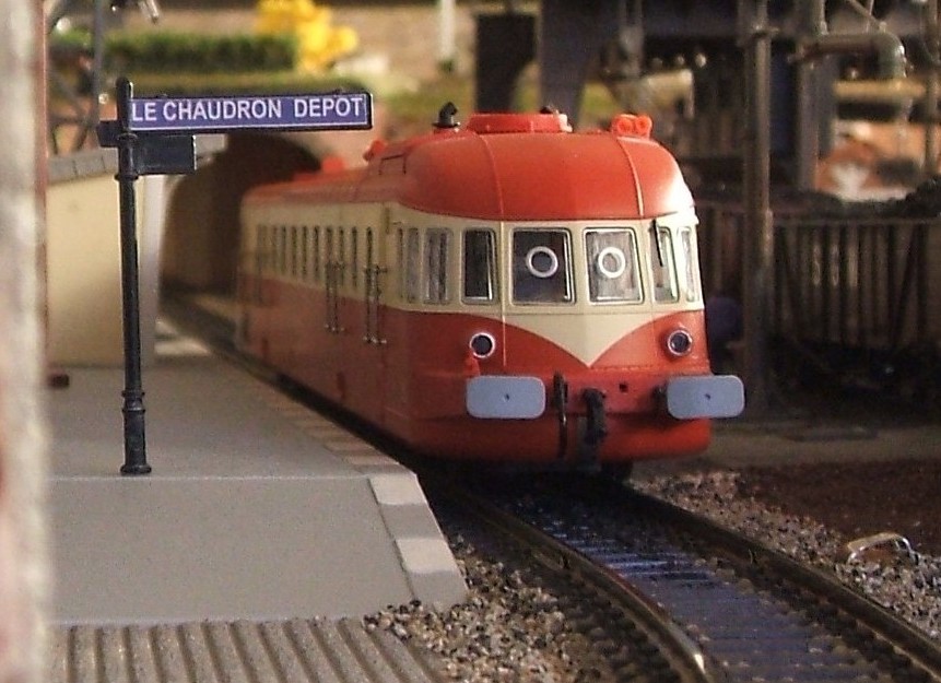ELECTROTREN 2124 - Autorail ABJ 4 - VERT SNCF Touristique