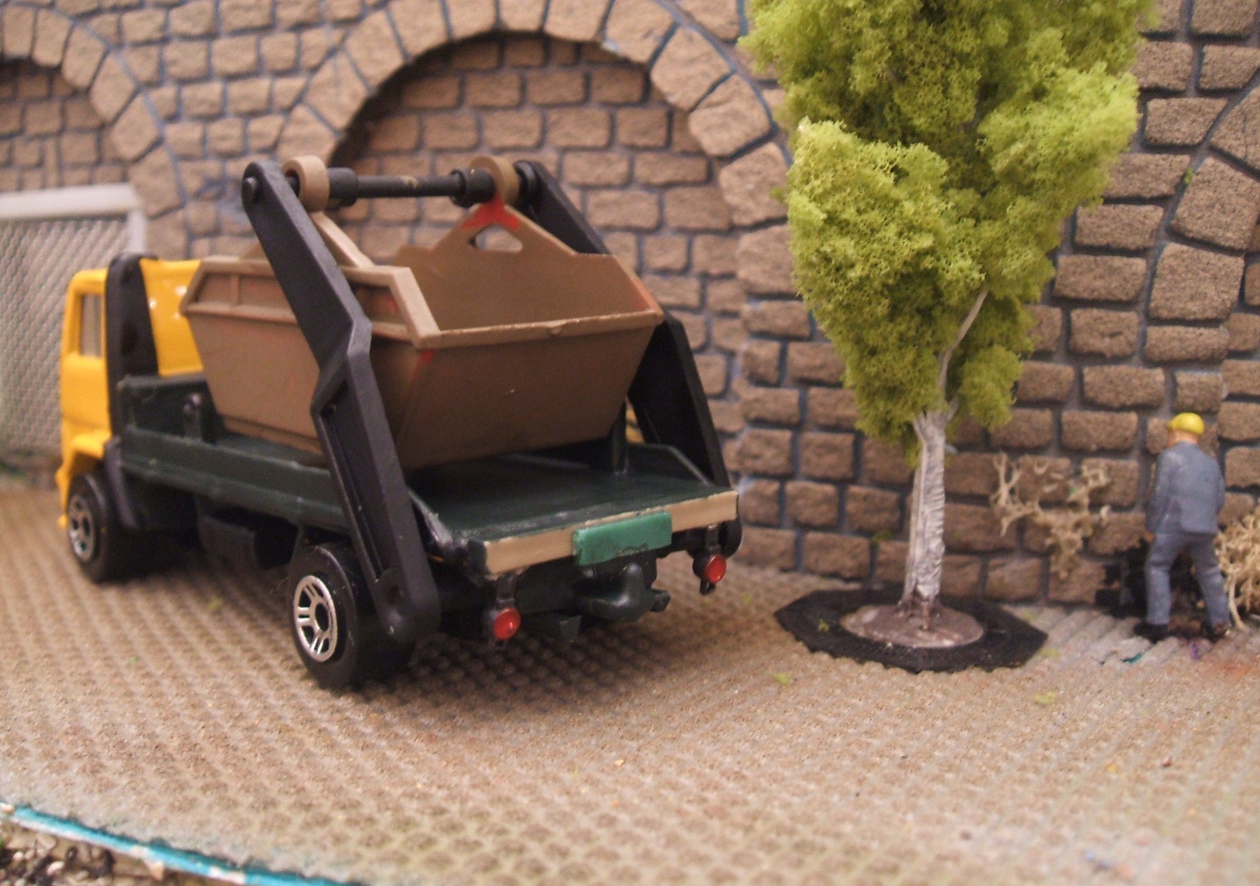 Majorette - Camion Toupie - 19cm - Sons et Lumieres