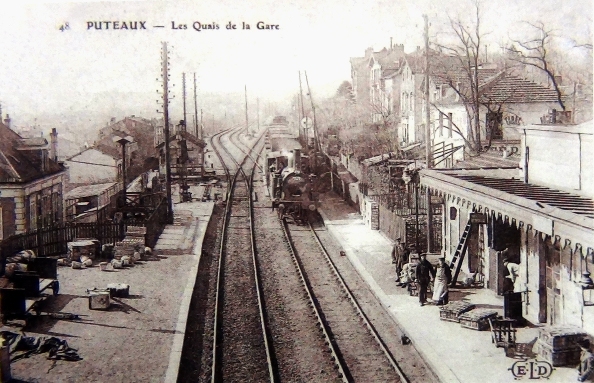 PUTEAUX LES QUAIS DE LA GARE.
