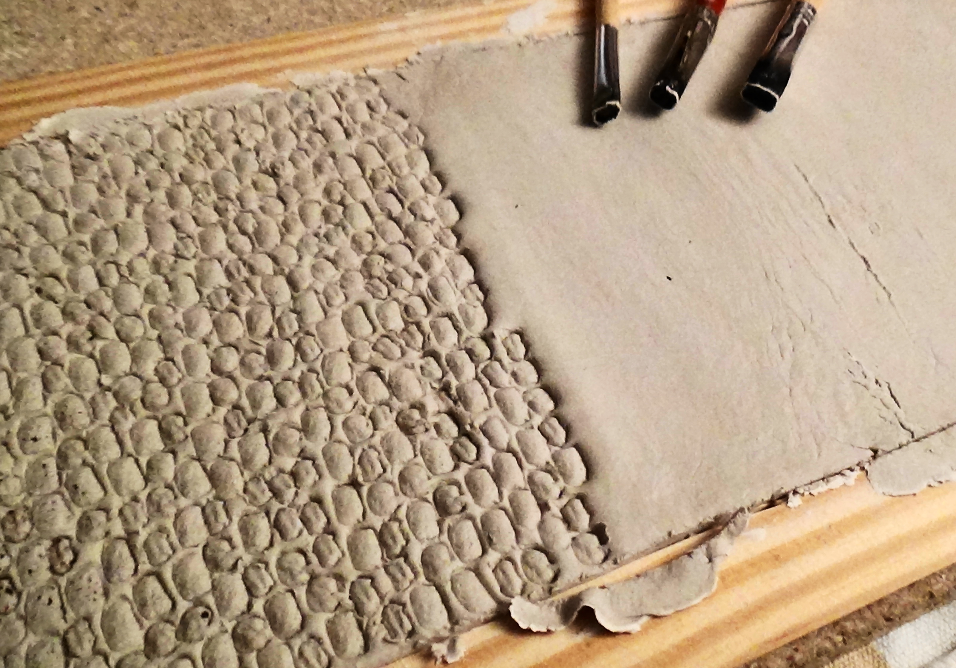 ESSAI DE LA PATE A MODELER QUI SECHE A L